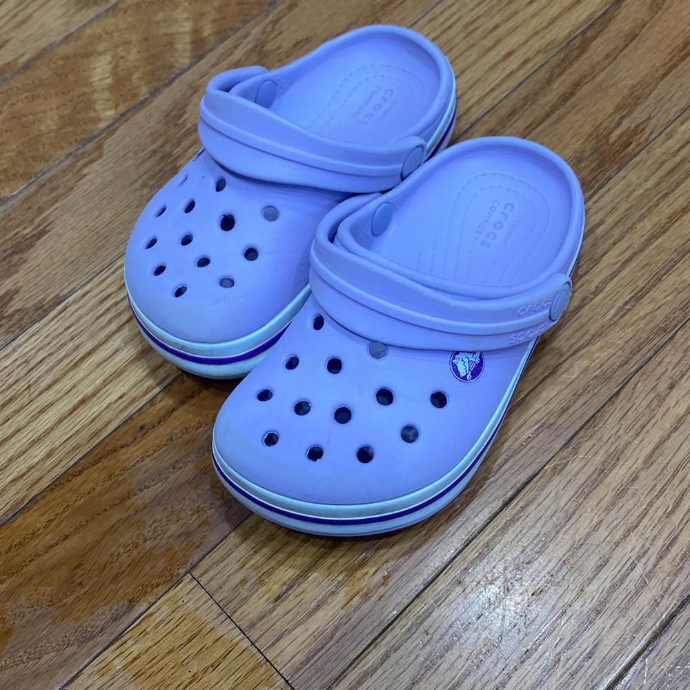 Toddler crocs